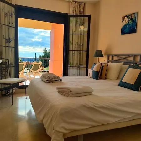 Vista Del Mar La Apartment *